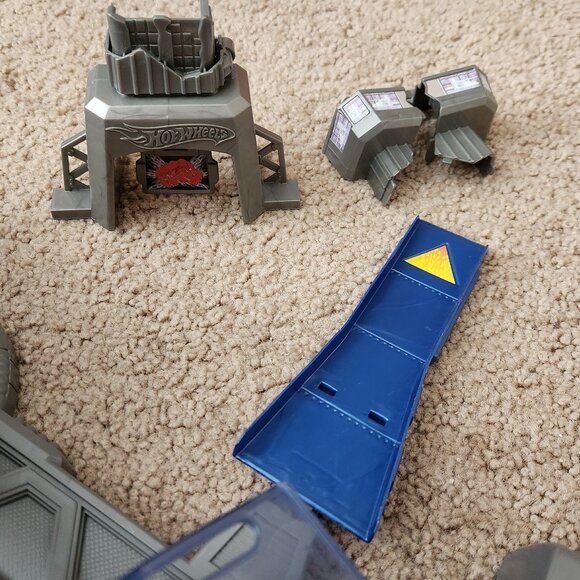 Hot Wheels Spin Slammer Play Set *READ - Picture 5 of 16